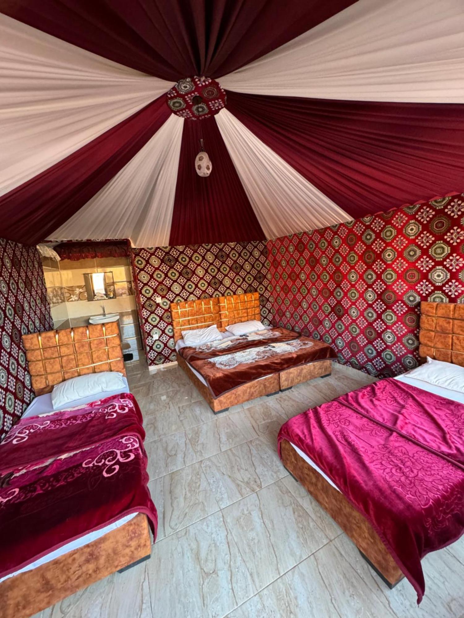 Wadi Rum Bubble Camp & Tour Exterior photo