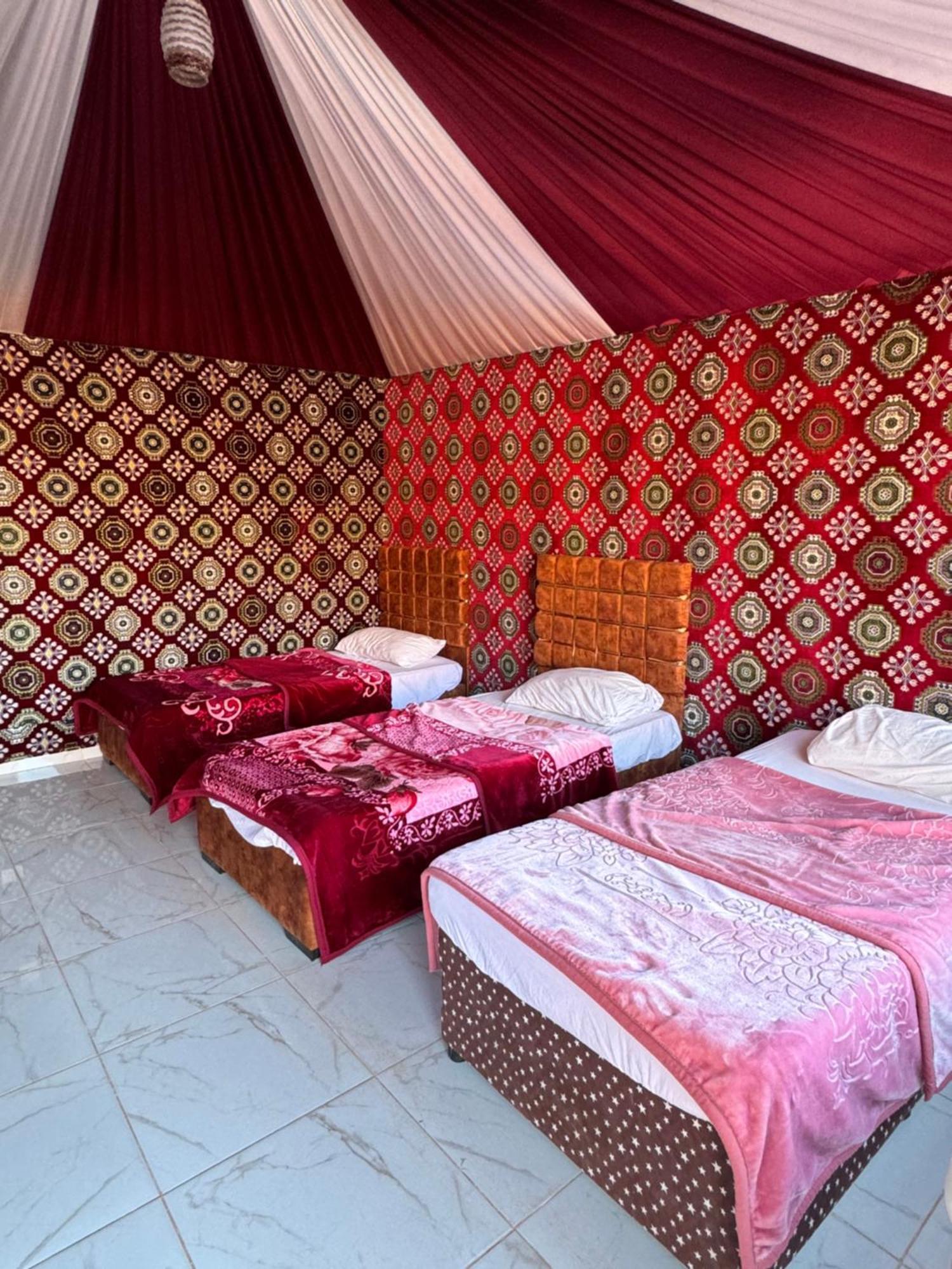 Wadi Rum Bubble Camp & Tour Exterior photo